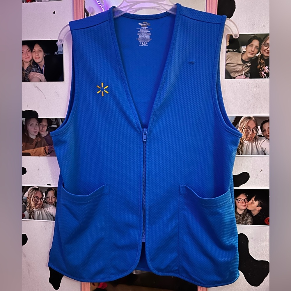 Walmart employee vest women’s size Medium